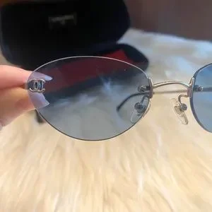 シャネル ココマーク リムレス サングラス ラインストーン ブルー系 y2k CHANEL シャネル サングラス ココマーク ラインストーン - メルカリ